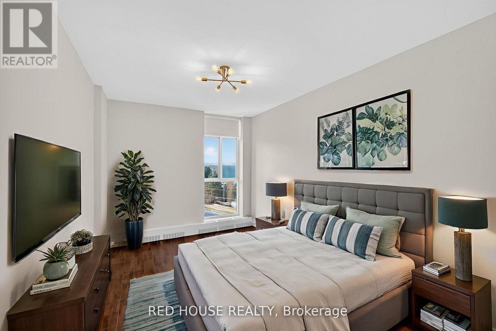 #809 5250 LAKESHORE ROAD - 17