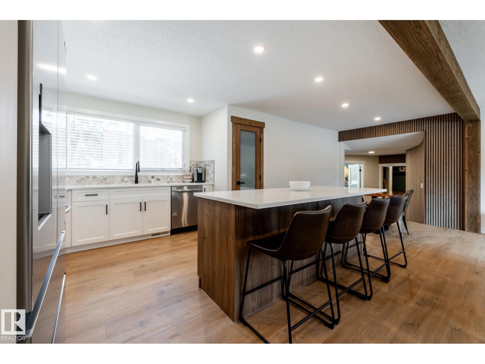 17 SPRUCE CR, St. Albert