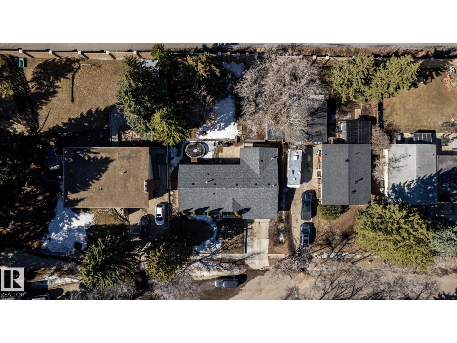 17 SPRUCE CR, St. Albert