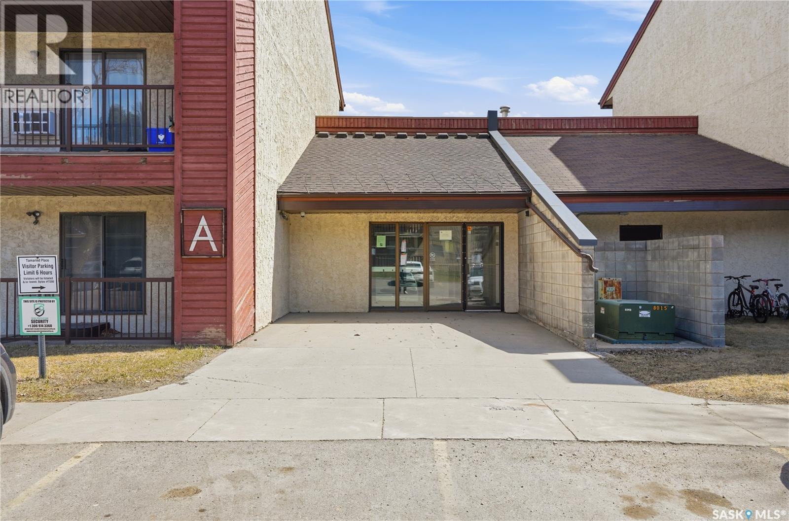 #214A 4040 8TH STREET E - 4