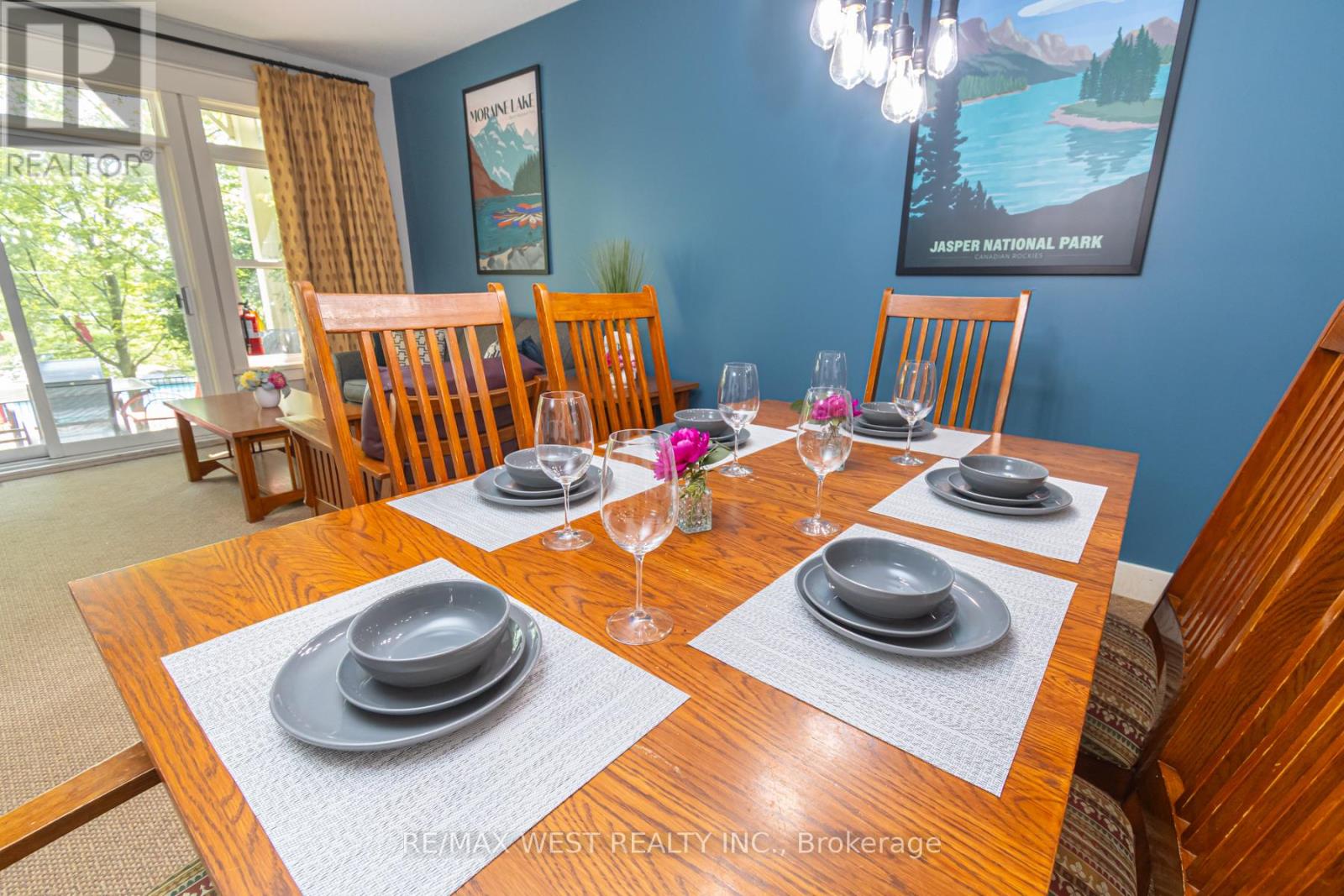 #117 125 FAIRWAY COURT - 18