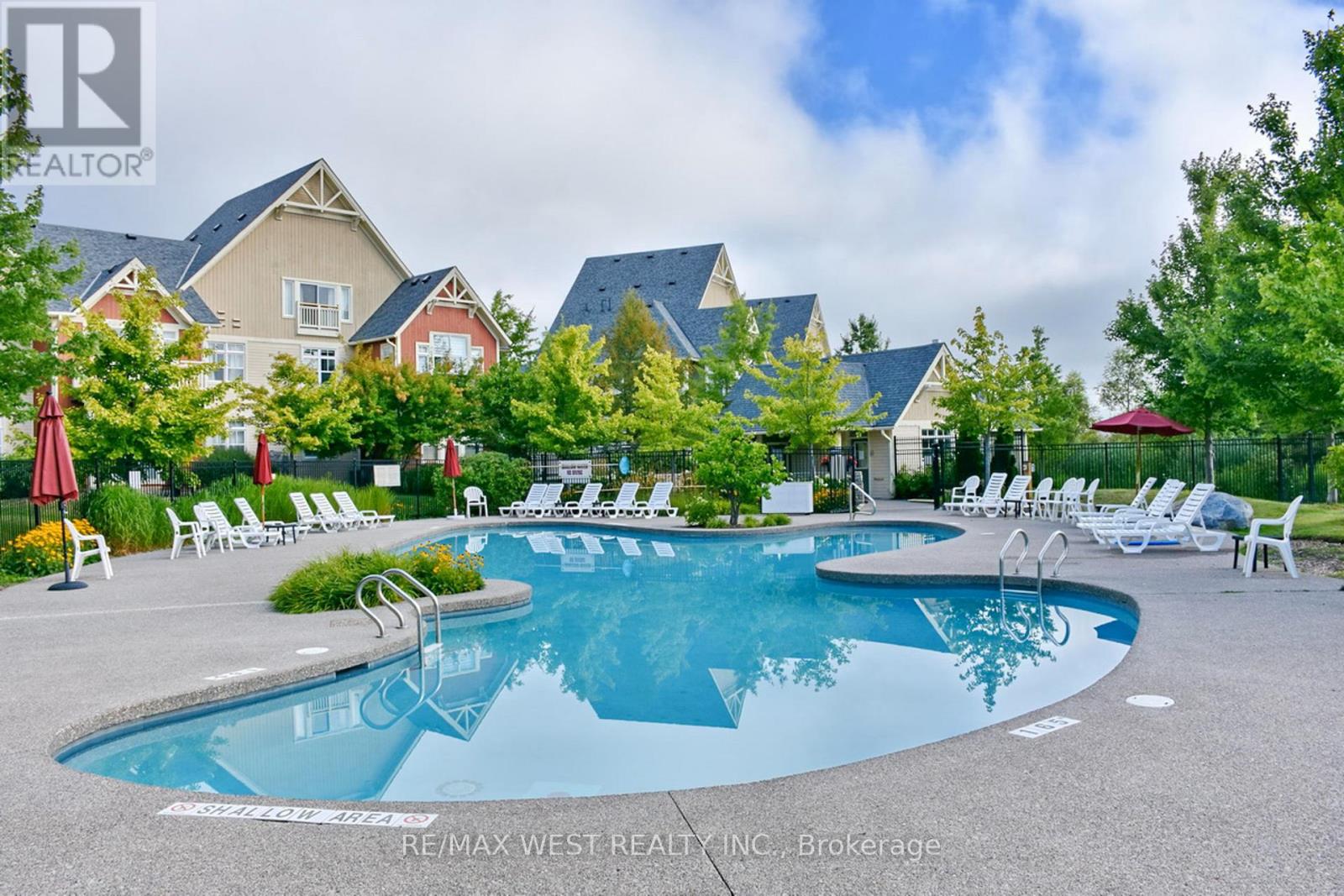 #117 125 FAIRWAY COURT - 35