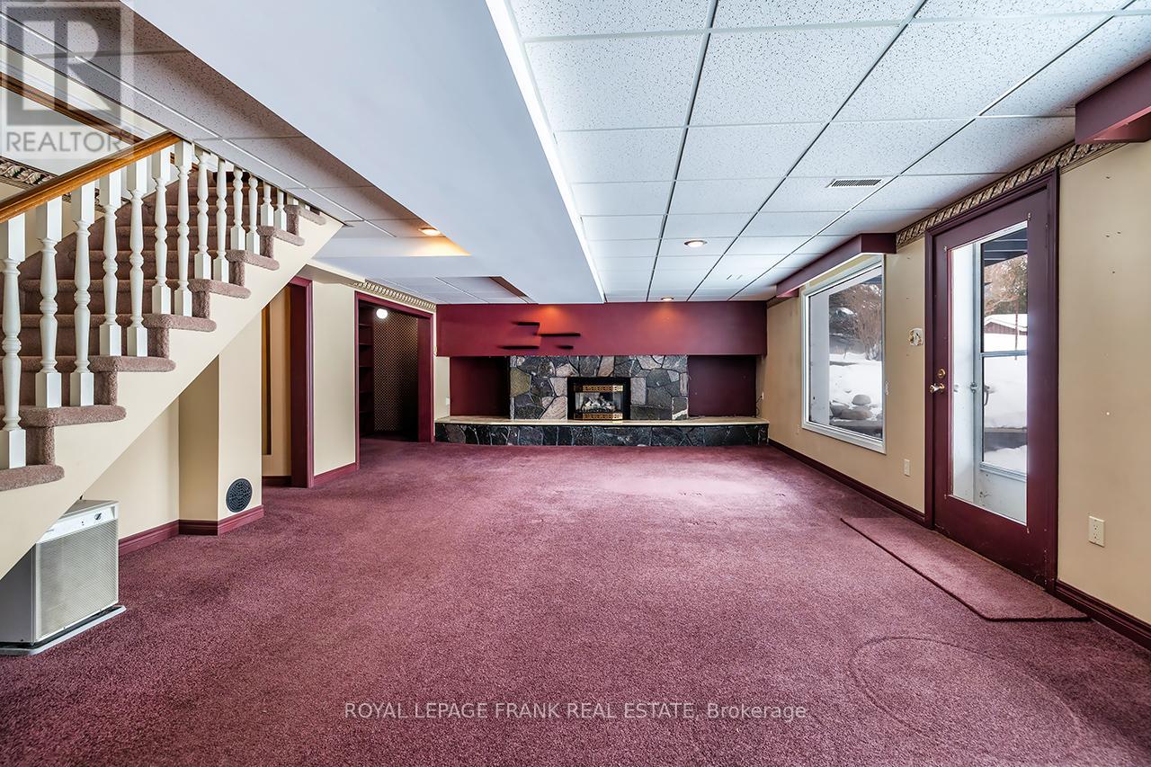 W/O Basment Rec Room