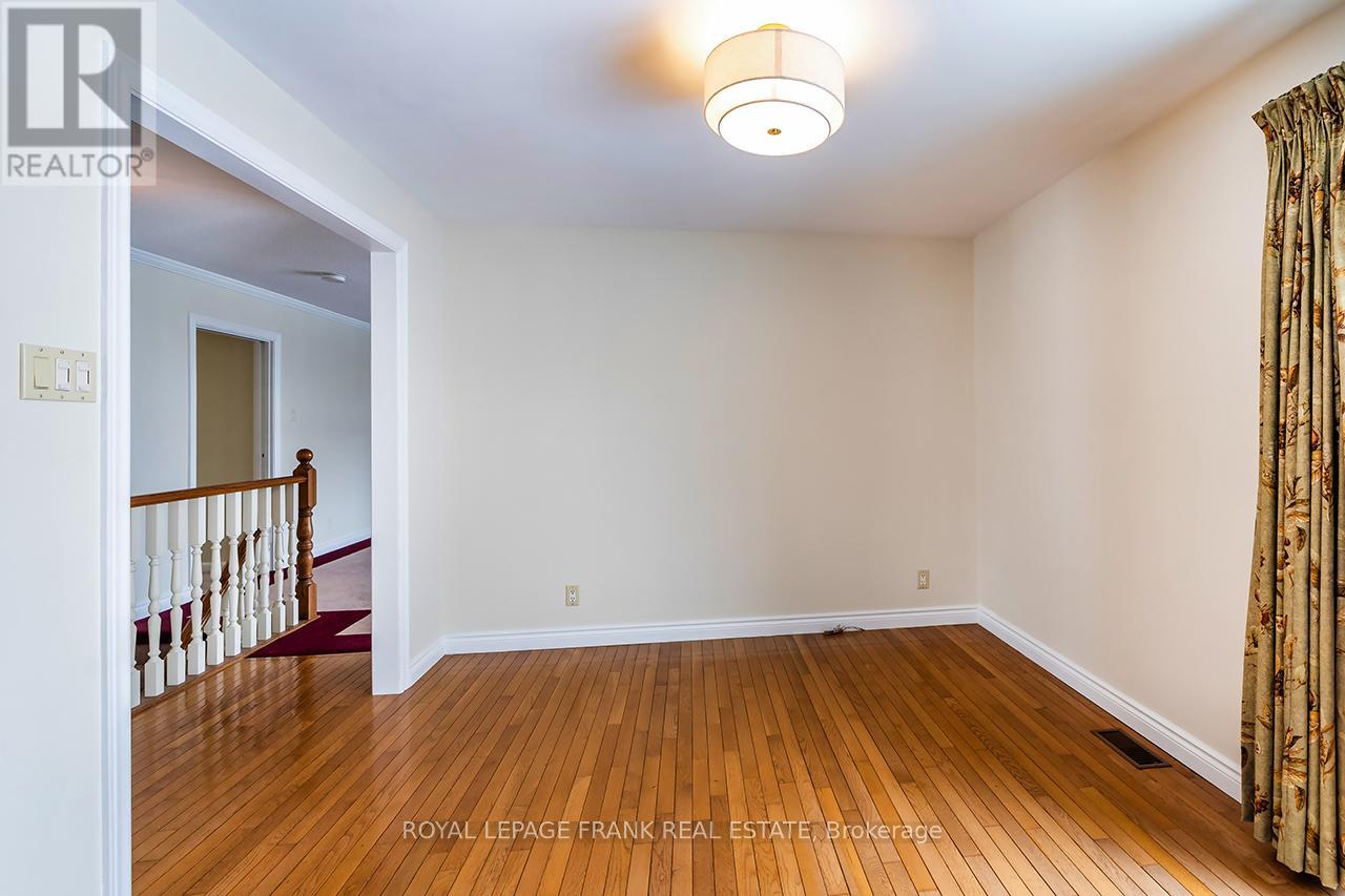 Spacious Dining Area