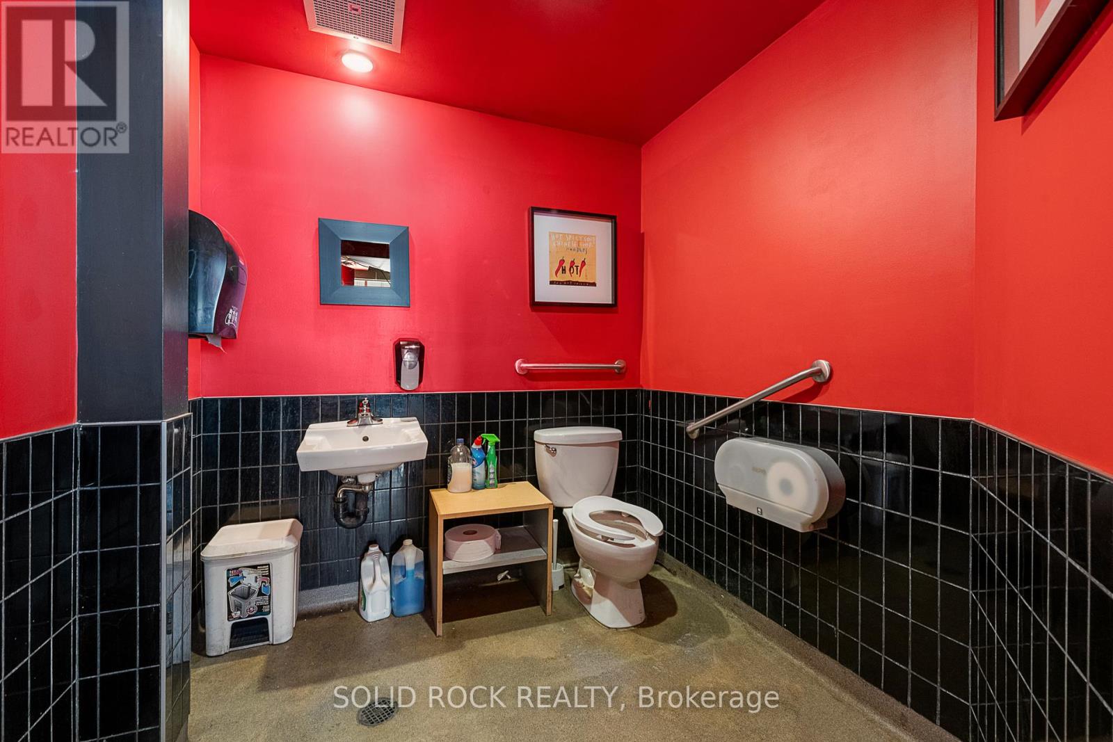 X2 - 450 KANATA AVENUE — photo 16