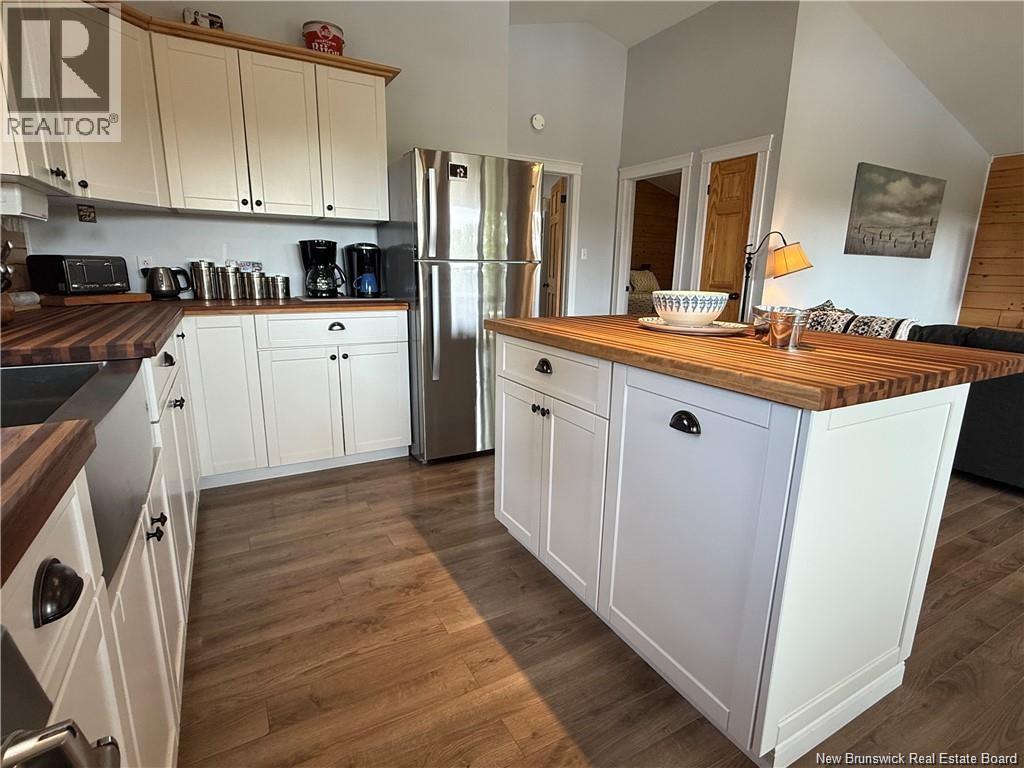 20 Robertson Lane - 12