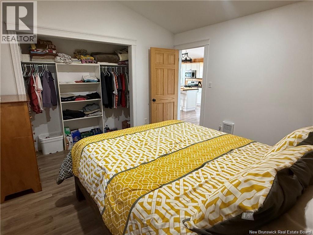 20 Robertson Lane - 19