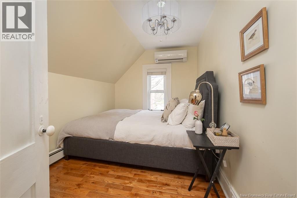 66 Charlotte Street - 38
