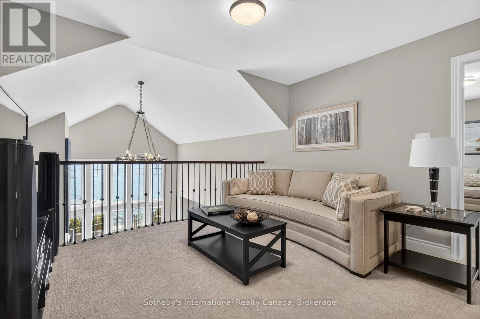 409 BAYPORT BOULEVARD - 36