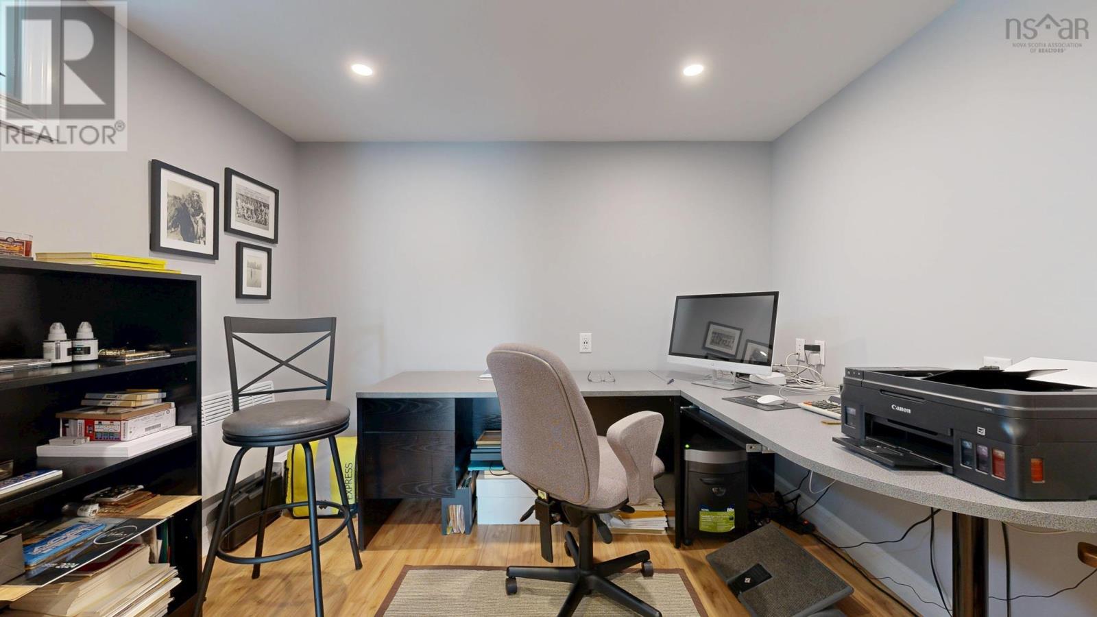 31 Medway Street - 29