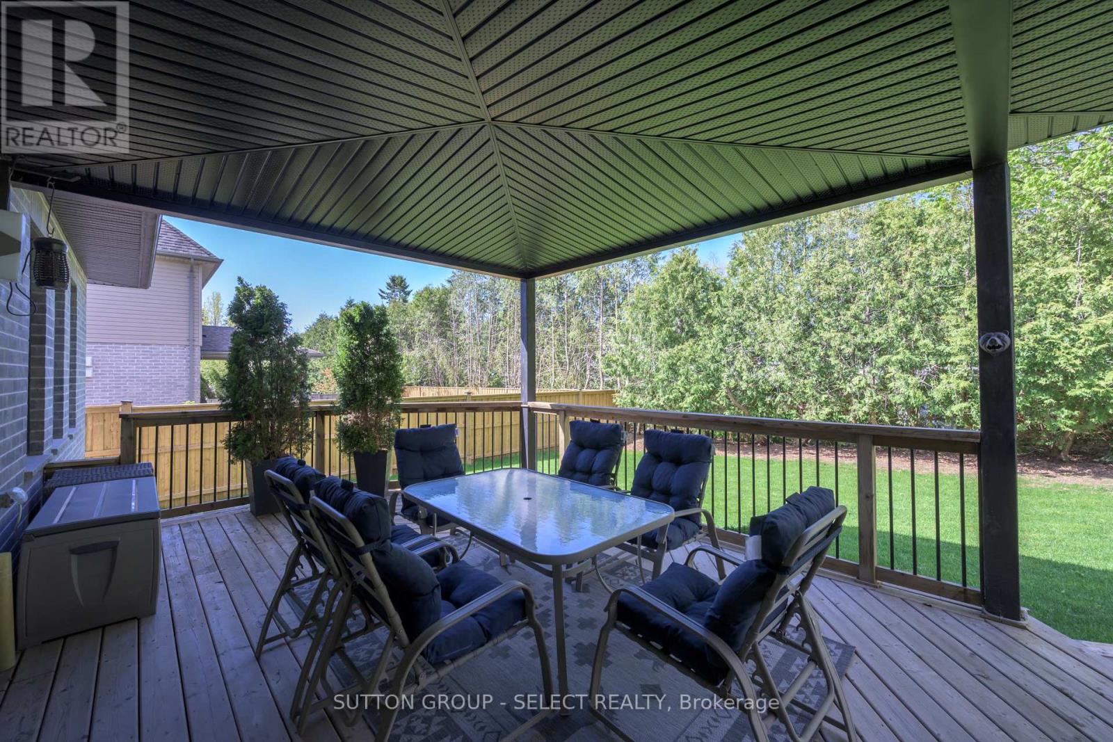 228 MARTIN DRIVE - 33