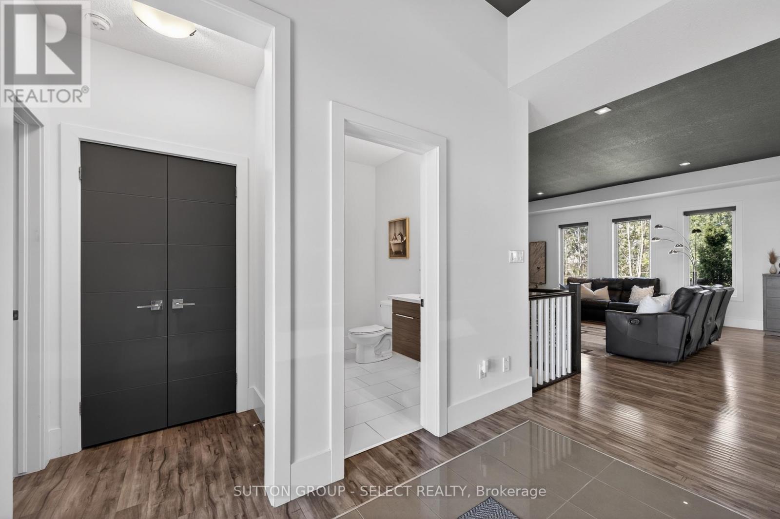228 MARTIN DRIVE - 5