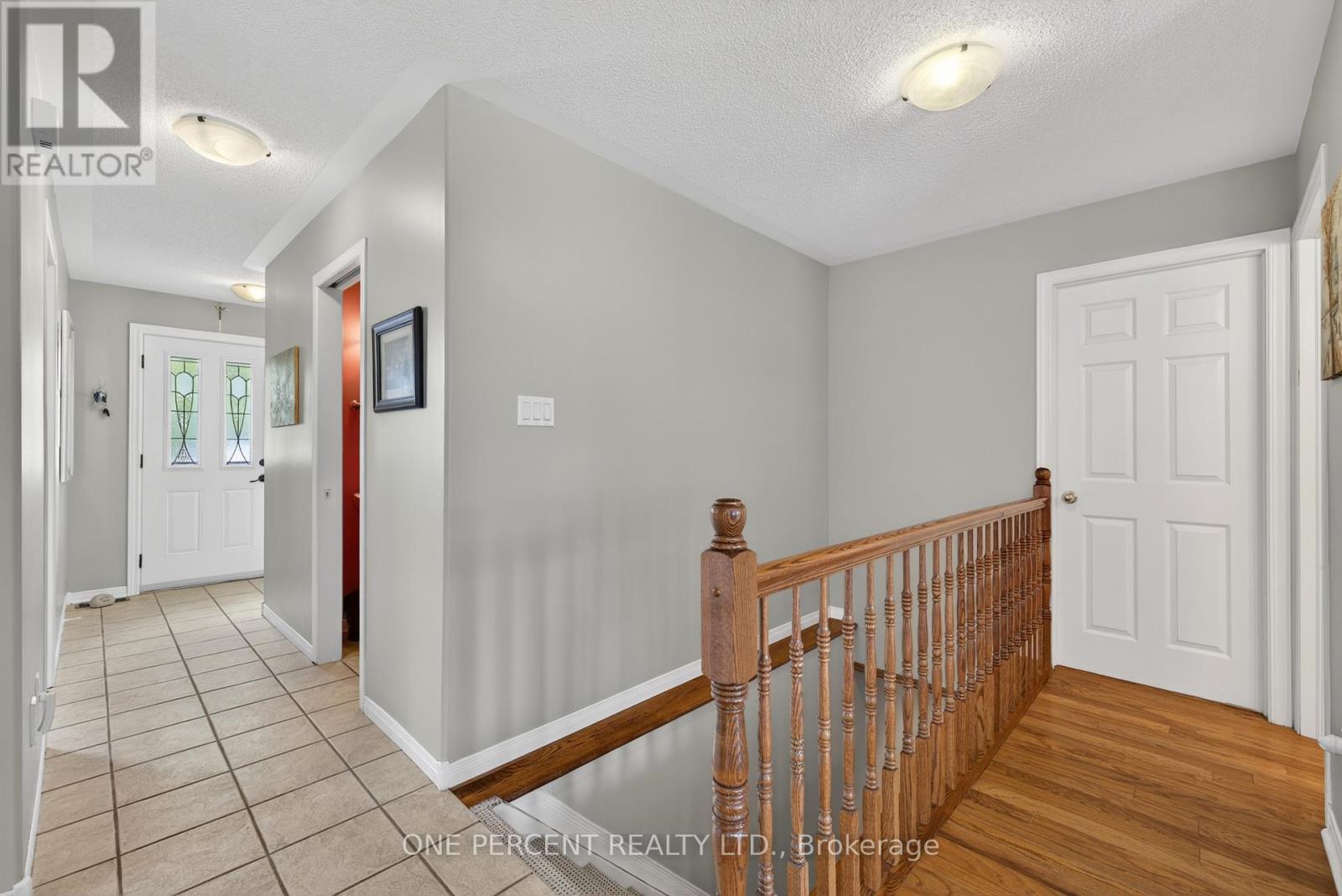 18 DR. GORDON CRESCENT - 23