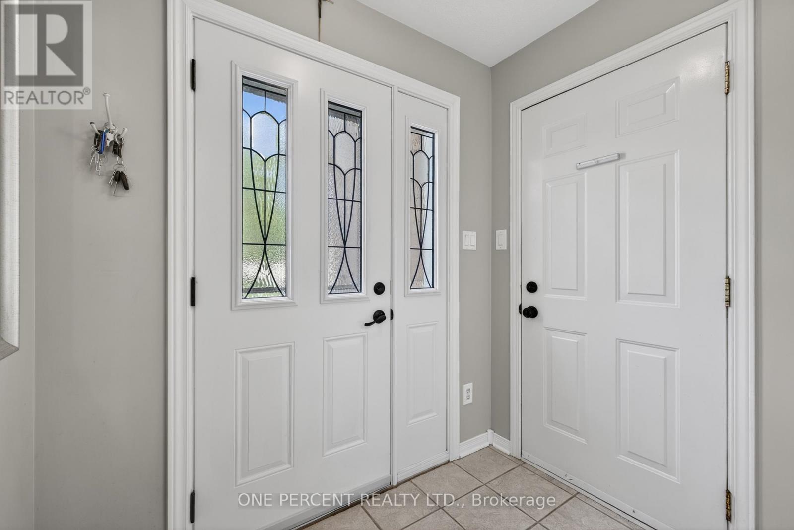 18 DR. GORDON CRESCENT - Image 3