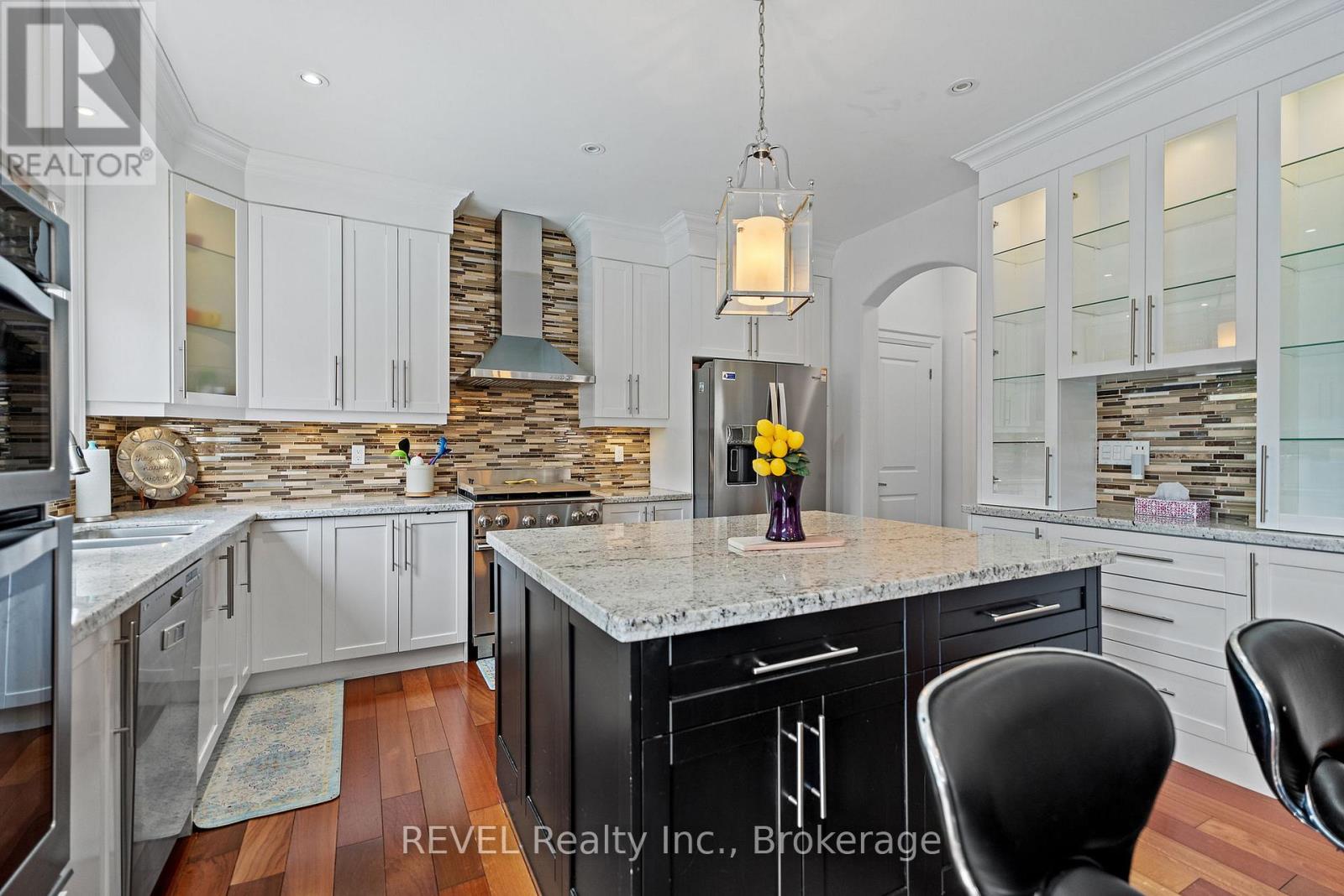 401 SCHREYER CRESCENT - 14