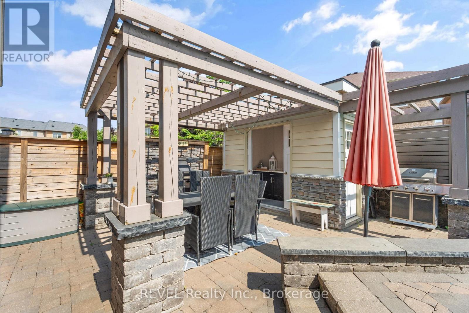 401 SCHREYER CRESCENT - 35