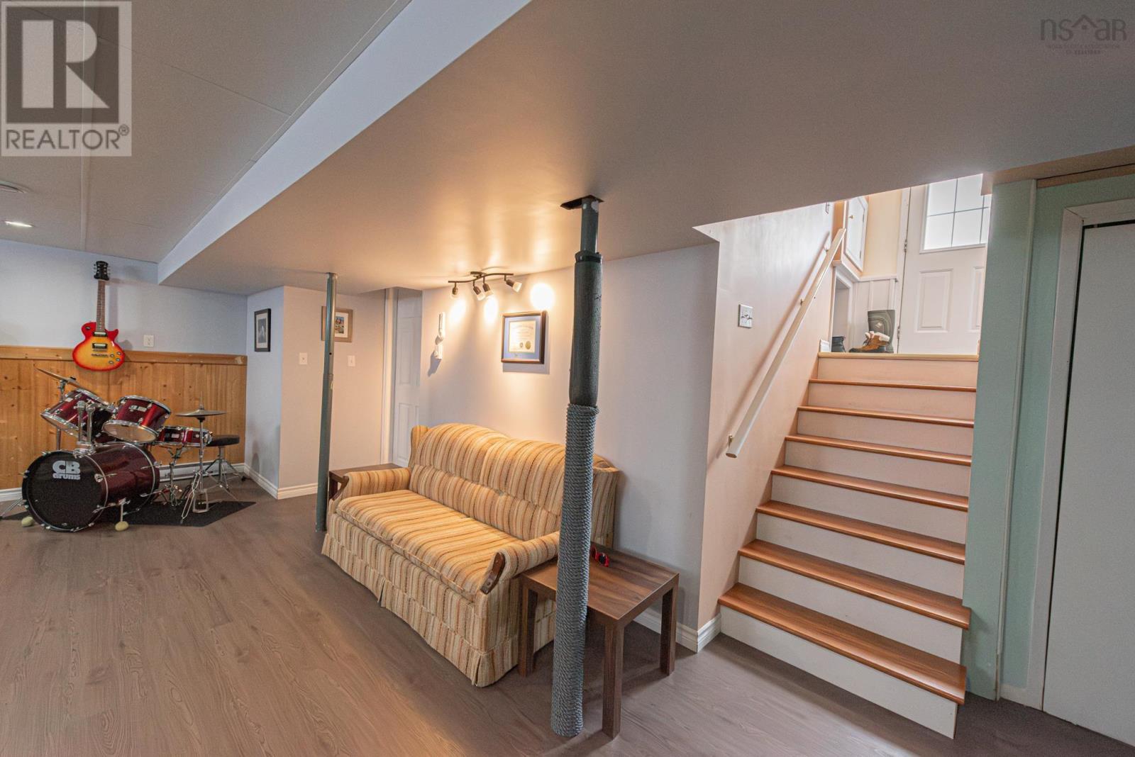 9 Terrace Avenue - 22
