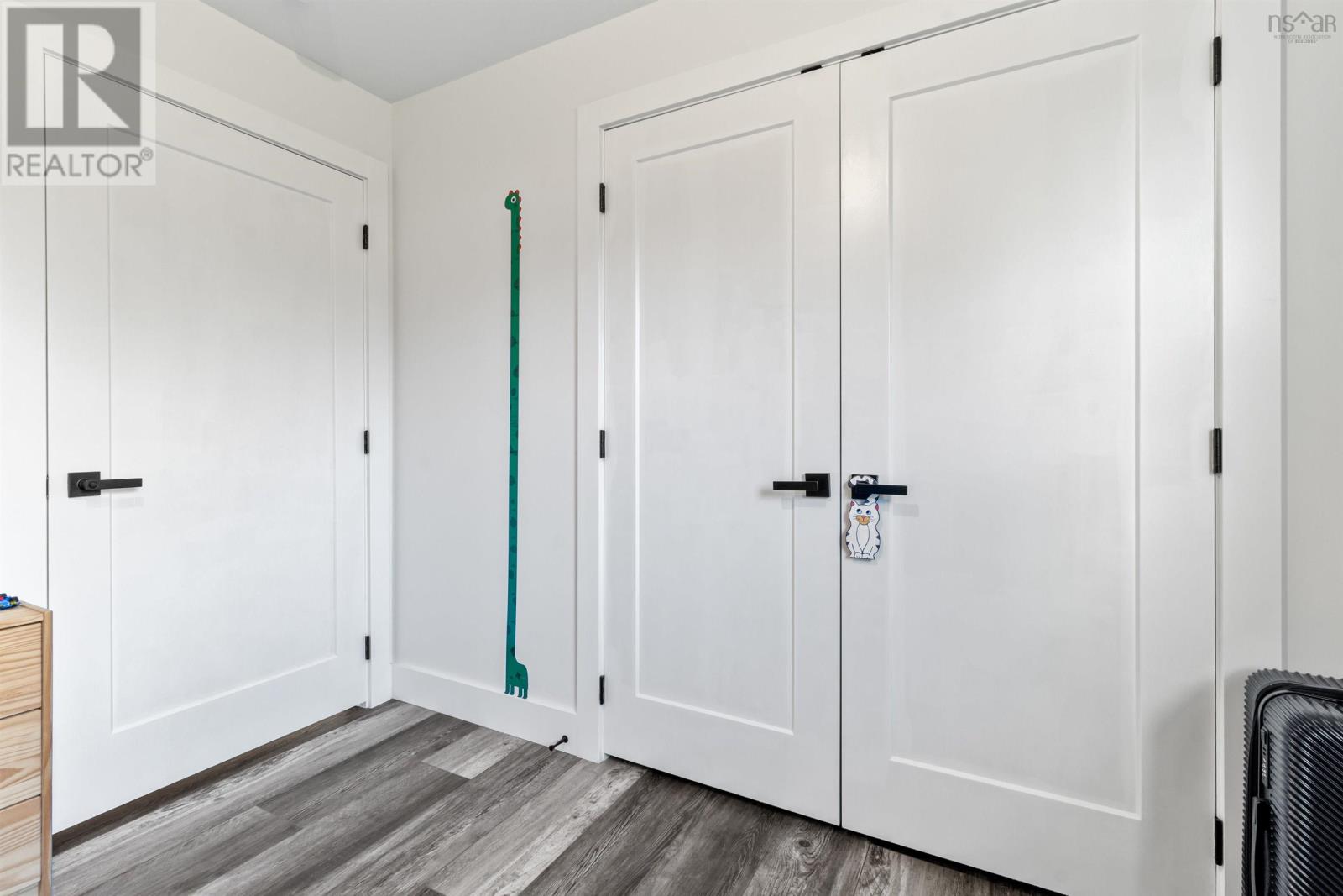 215 Grono Road - 20