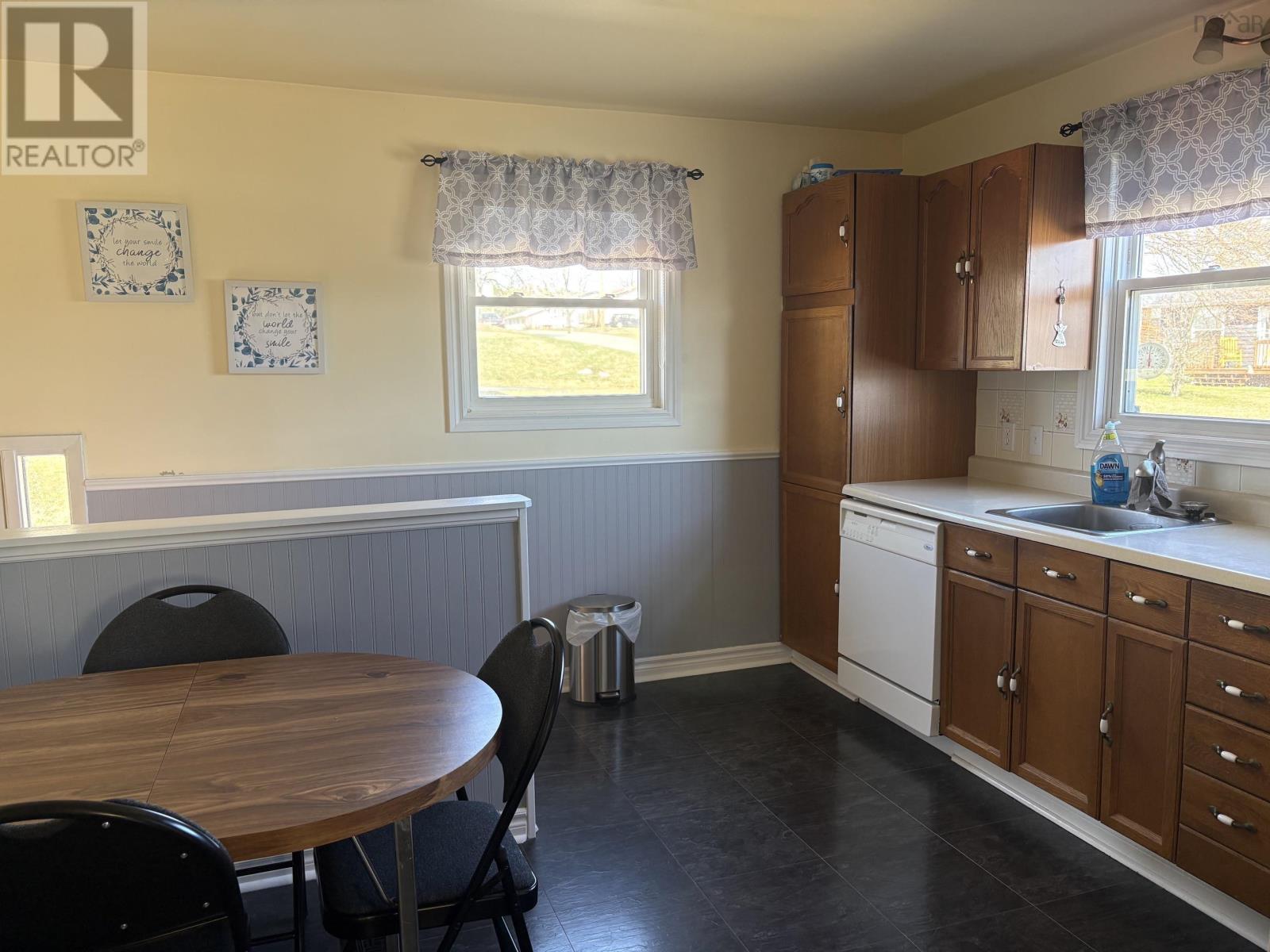 9 Terrace Avenue - 5