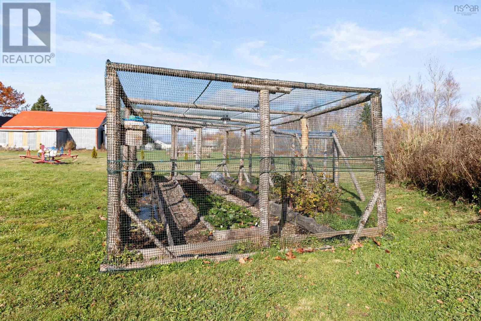 215 Grono Road - 29