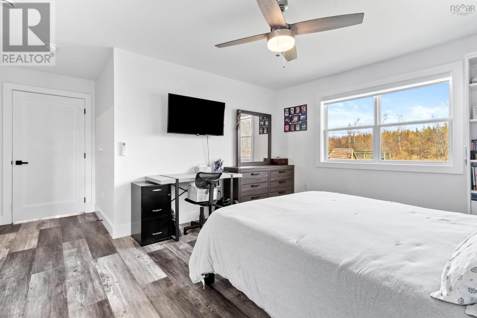 215 Grono Road - 18