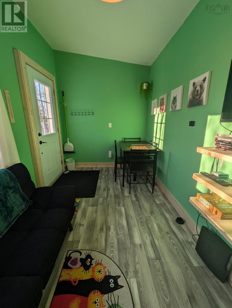215 Grono Road - 36