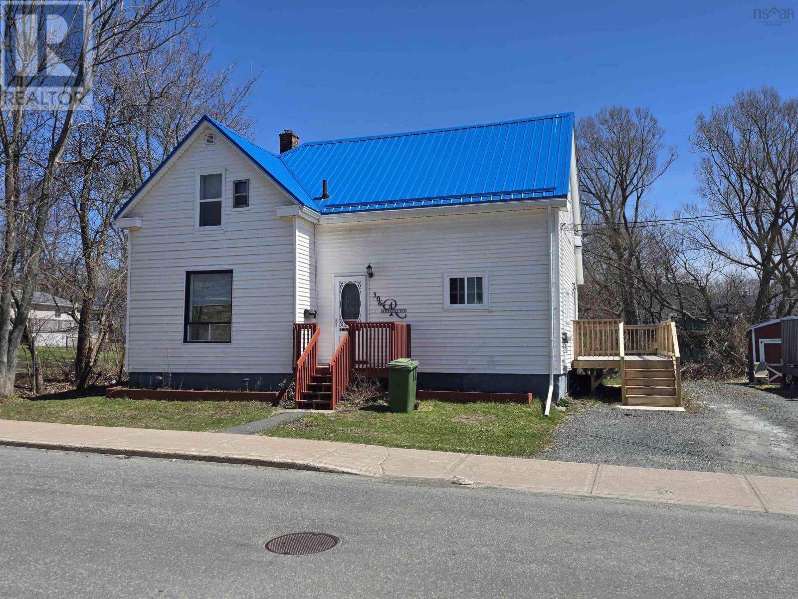 Property 2 of 29 of 306 Frederick Street