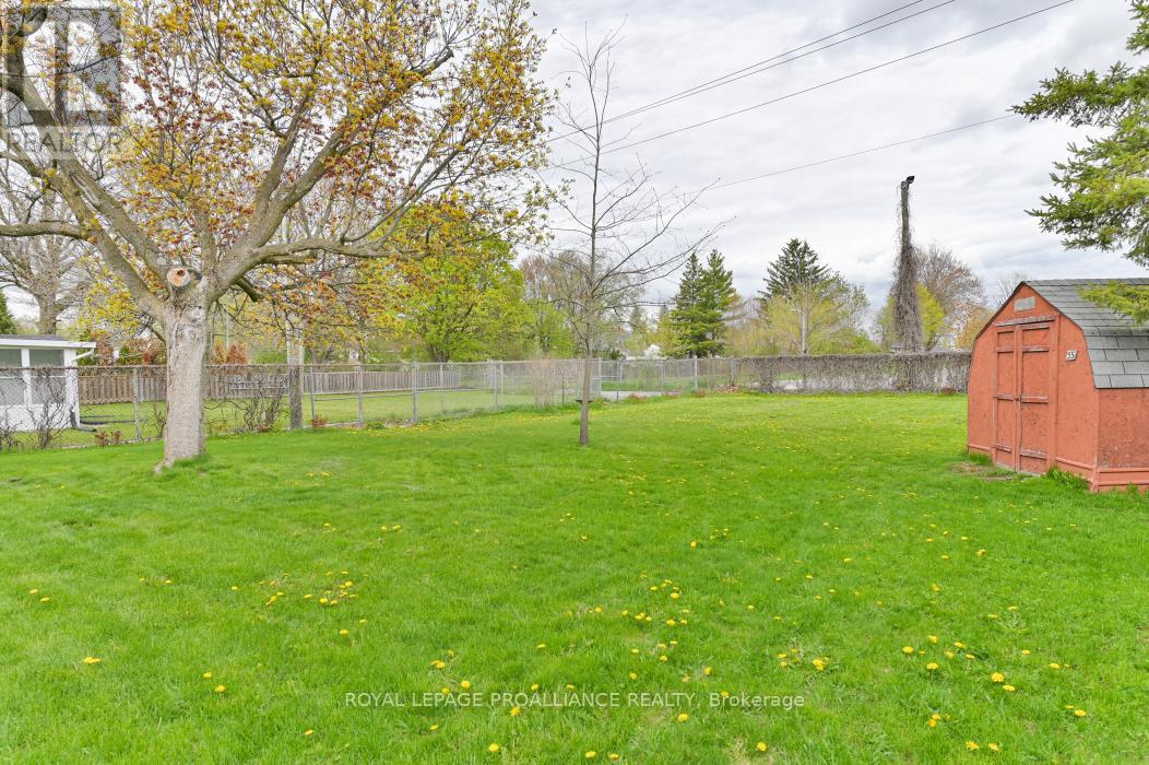 55 VILLAGE DRIVE - 29