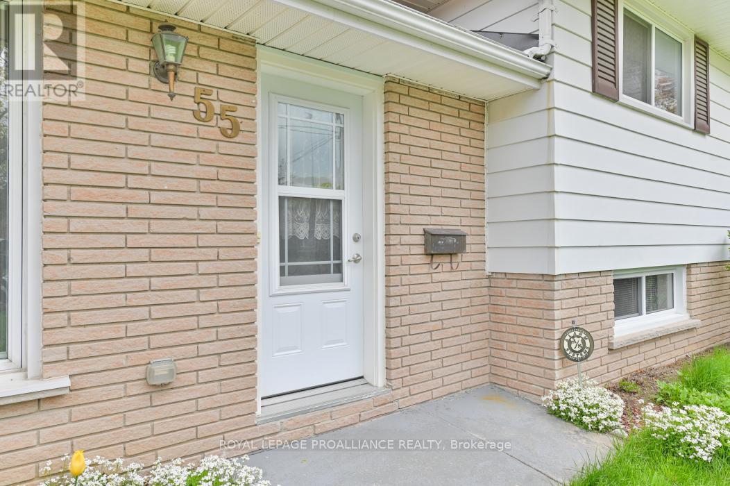 55 VILLAGE DRIVE - Image 3
