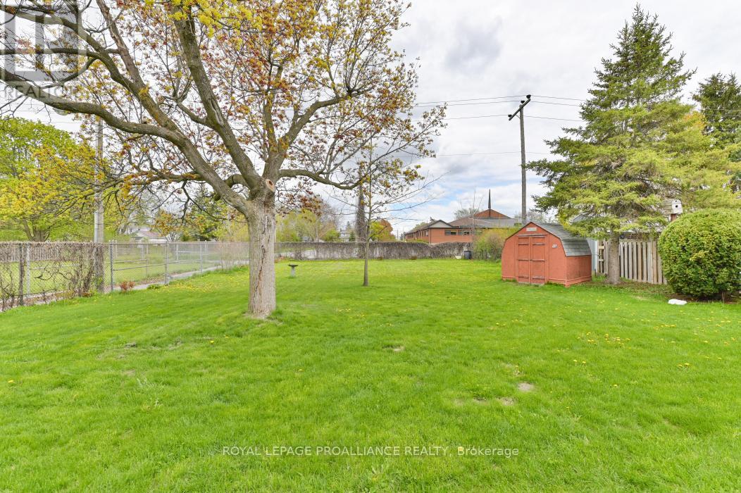 55 VILLAGE DRIVE - 30