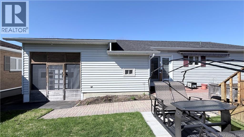 204 Godbout Street - 32