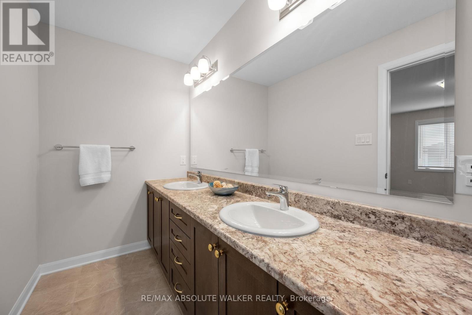 529 ANCHOR CIRCLE - 29