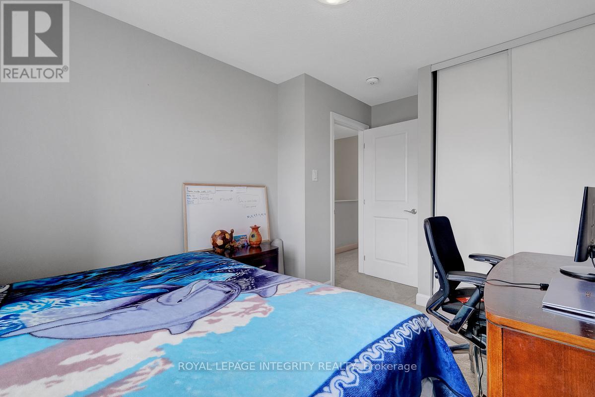 152 GARDENPOST TERRACE - 19