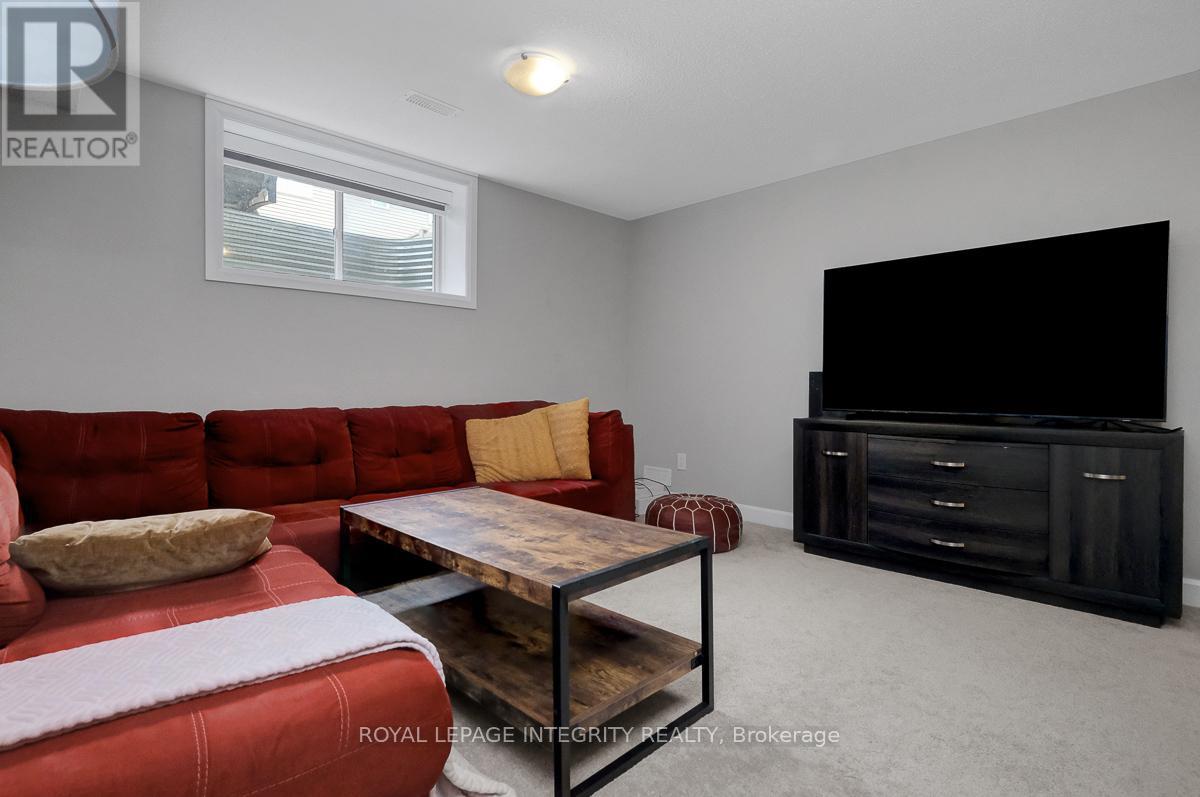 152 GARDENPOST TERRACE - 22