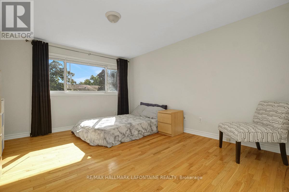 #28 2 BERTONA STREET - 18