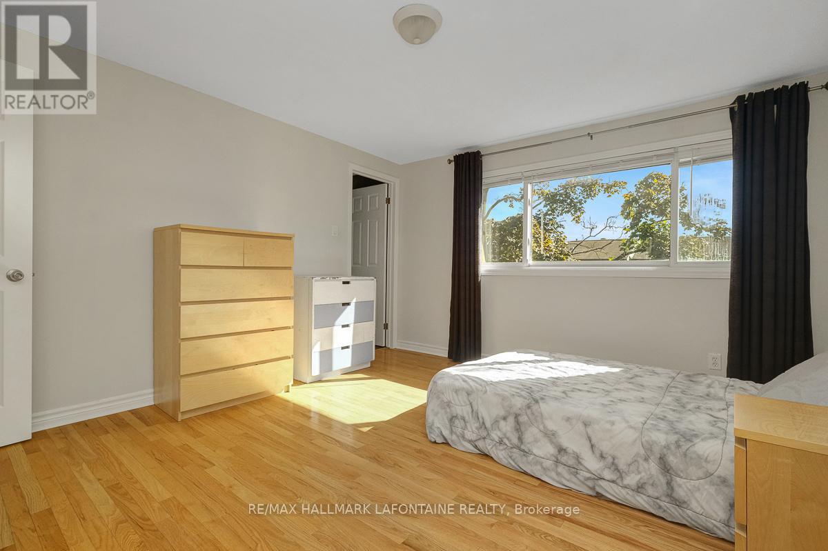 #28 2 BERTONA STREET - 19
