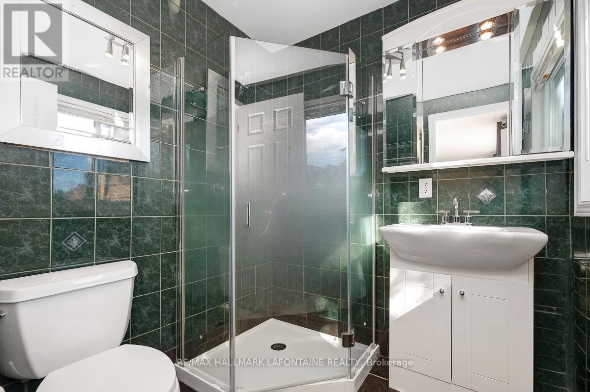 #28 2 BERTONA STREET - 21