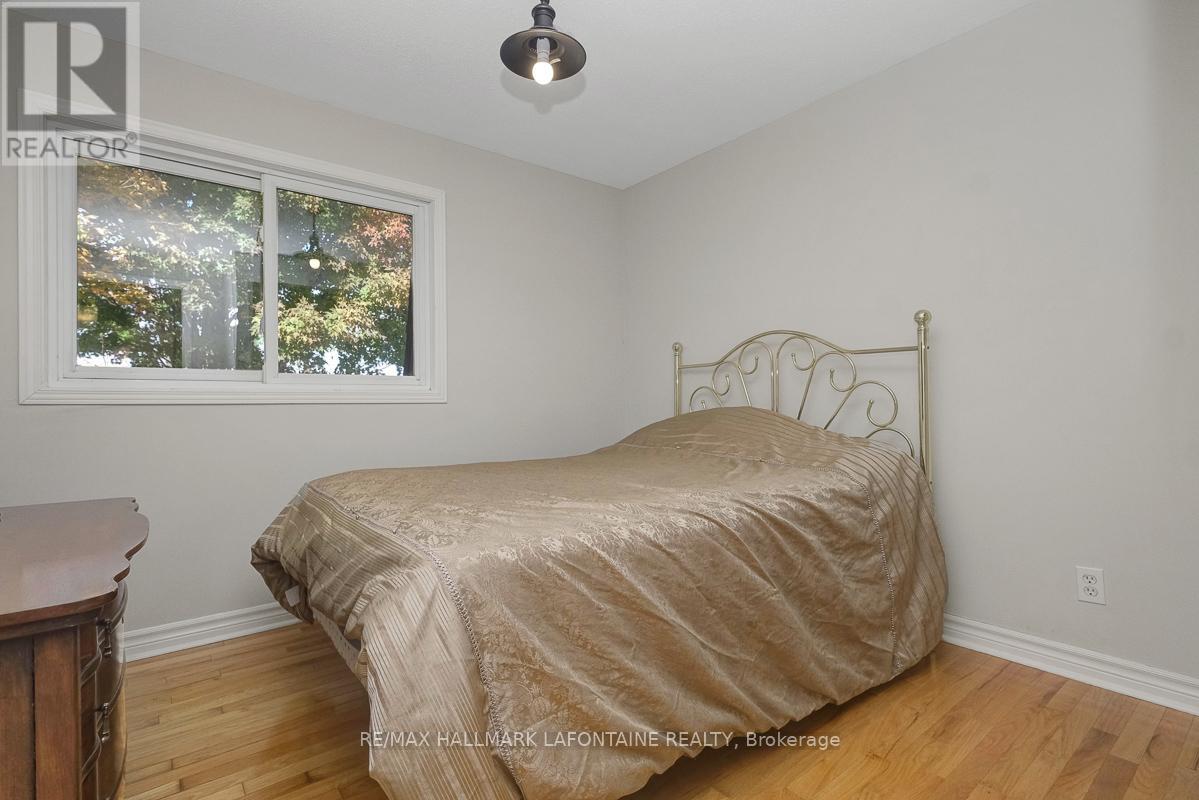 #28 2 BERTONA STREET - 22