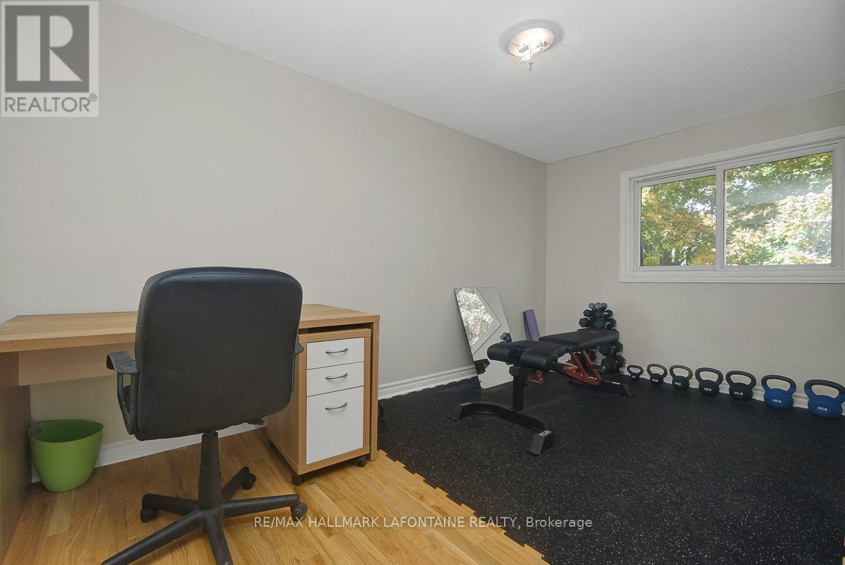 #28 2 BERTONA STREET - 23