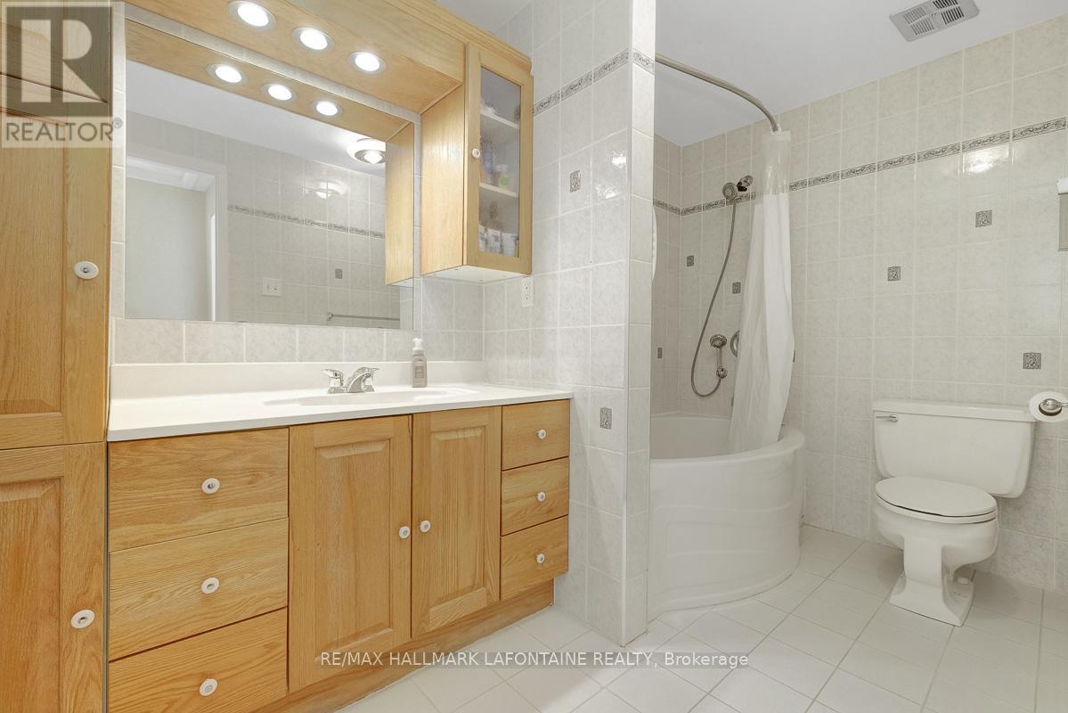 #28 2 BERTONA STREET - 24