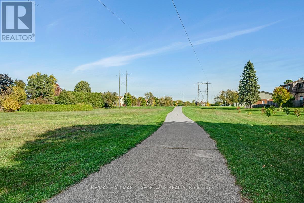 #28 2 BERTONA STREET - 32