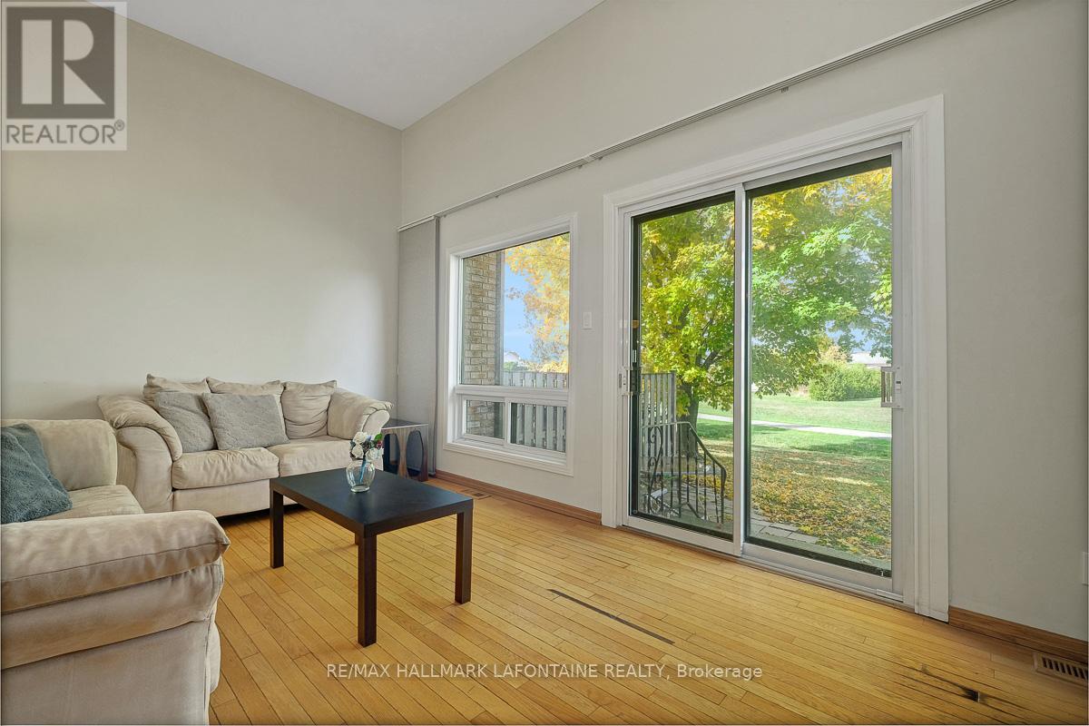 #28 2 BERTONA STREET - 5