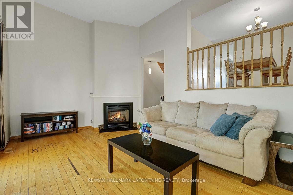 #28 2 BERTONA STREET - 7