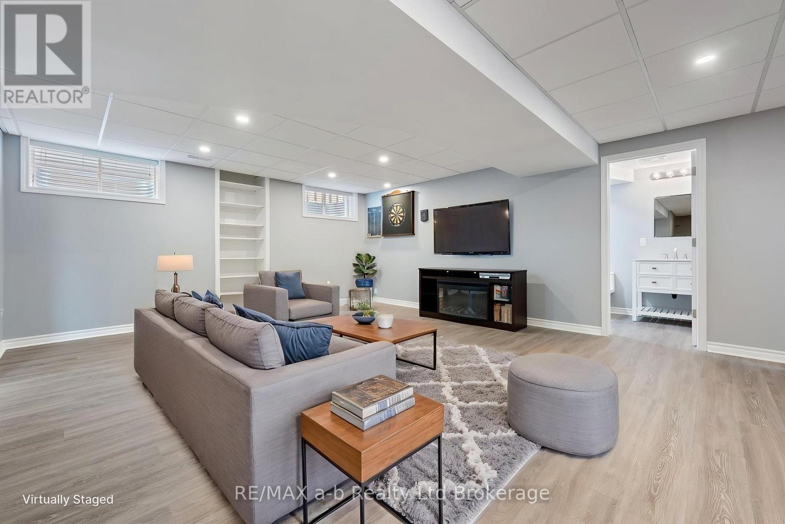 76 PEARL STREET - 20
