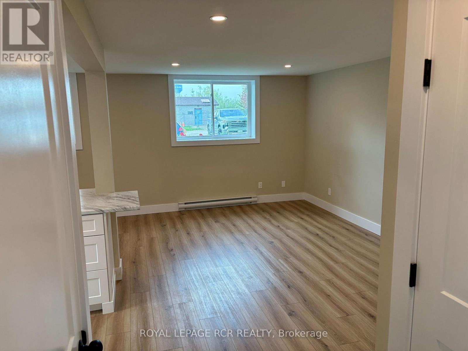 504 ANDREW STREET - 24