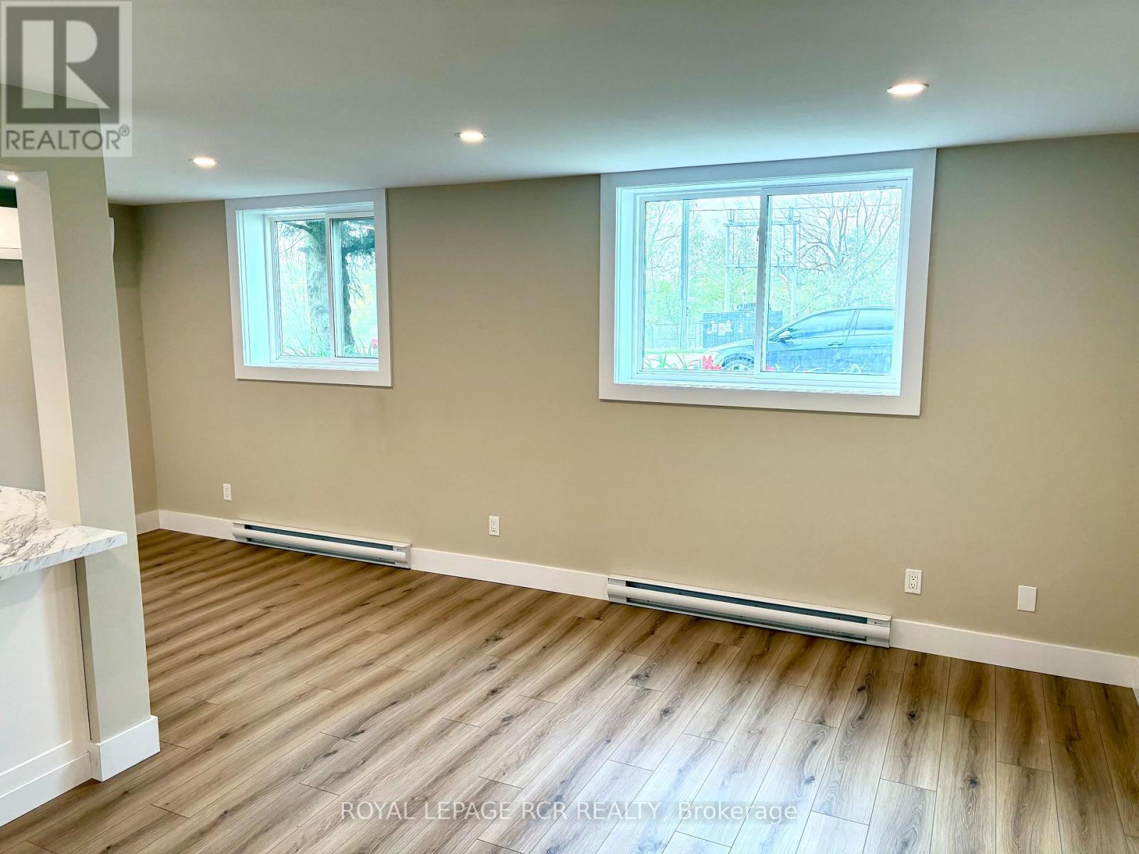 504 ANDREW STREET - 18