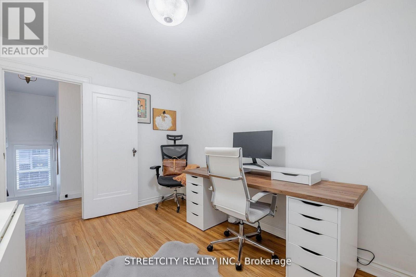 931 WATERLOO STREET - 23