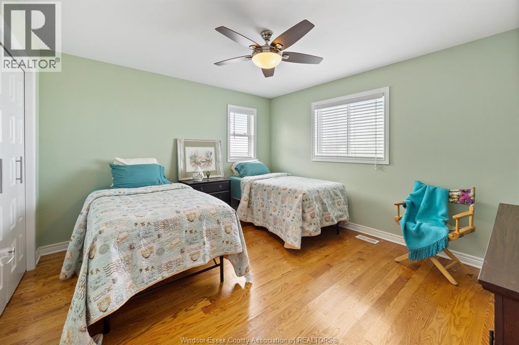 689 ROSS BEACH - 18