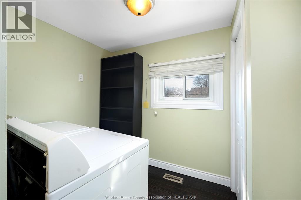 2497 CHANDLER, Windsor, Ontario, N8W4A7 — Photo 4