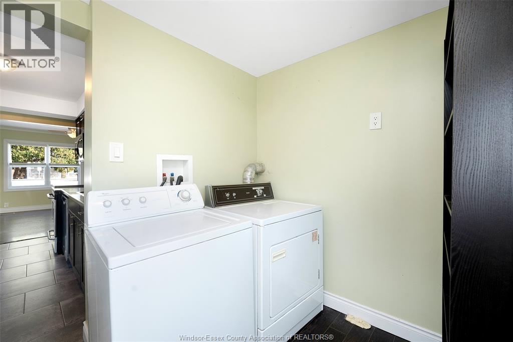 2497 CHANDLER, Windsor, Ontario, N8W4A7 — Photo 8
